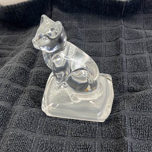 Lead Crystal Cat on Frosted Square Pillow Paperweight Figurine Crystal D'Arques - Picture 16 of 16